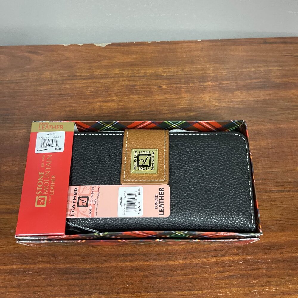 Stone Mountain Women's Black/Tan Bonded Leather Cornell Bi-Fold Zip Wallet-NWT